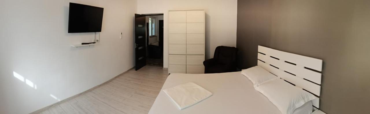 Carla'S Place Ap 2 Oradea Exteriér fotografie
